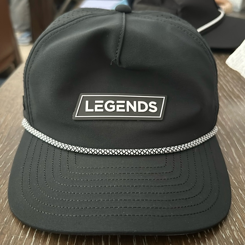 Melin black/white Legends hat